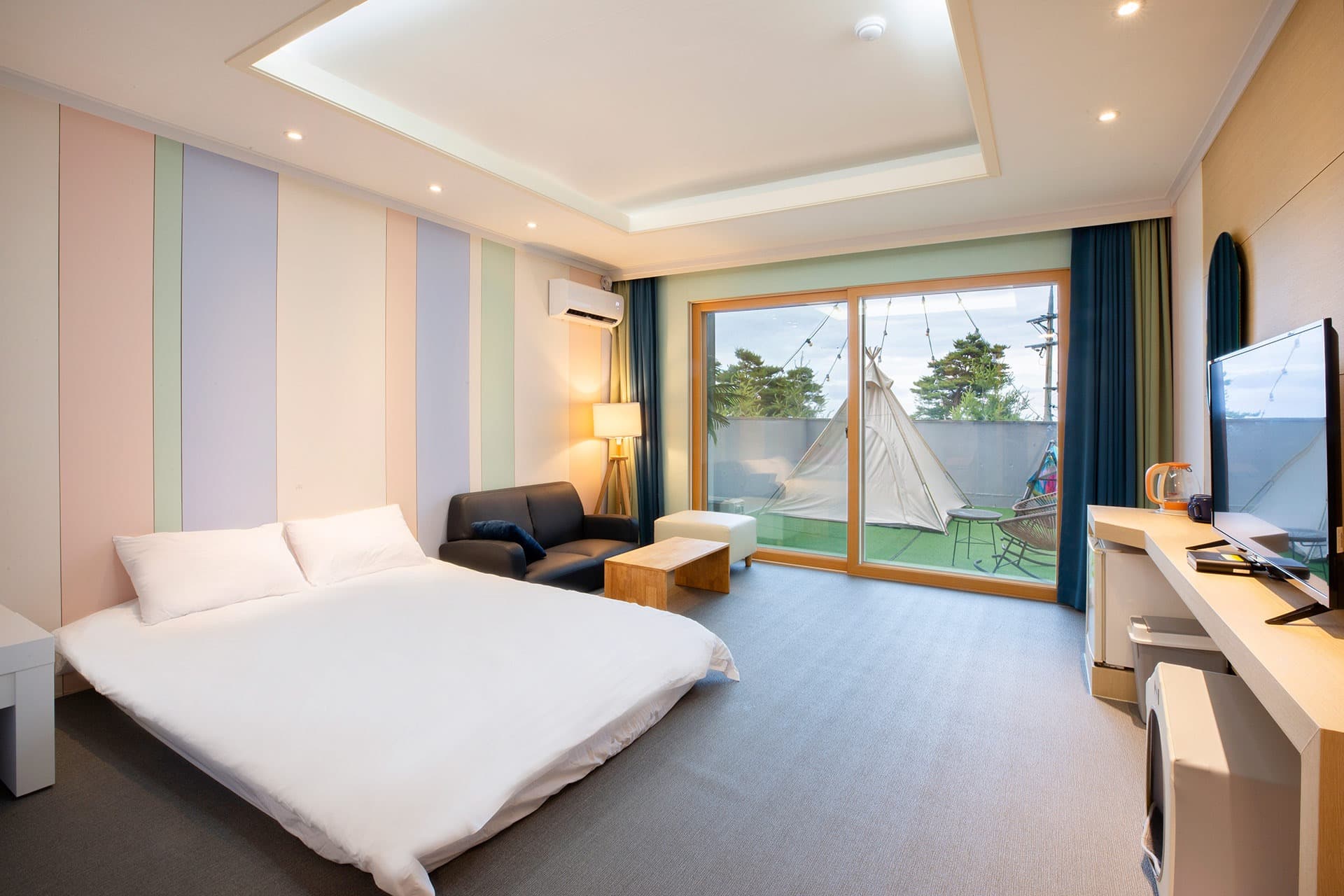 Terrace Type 203 - 3