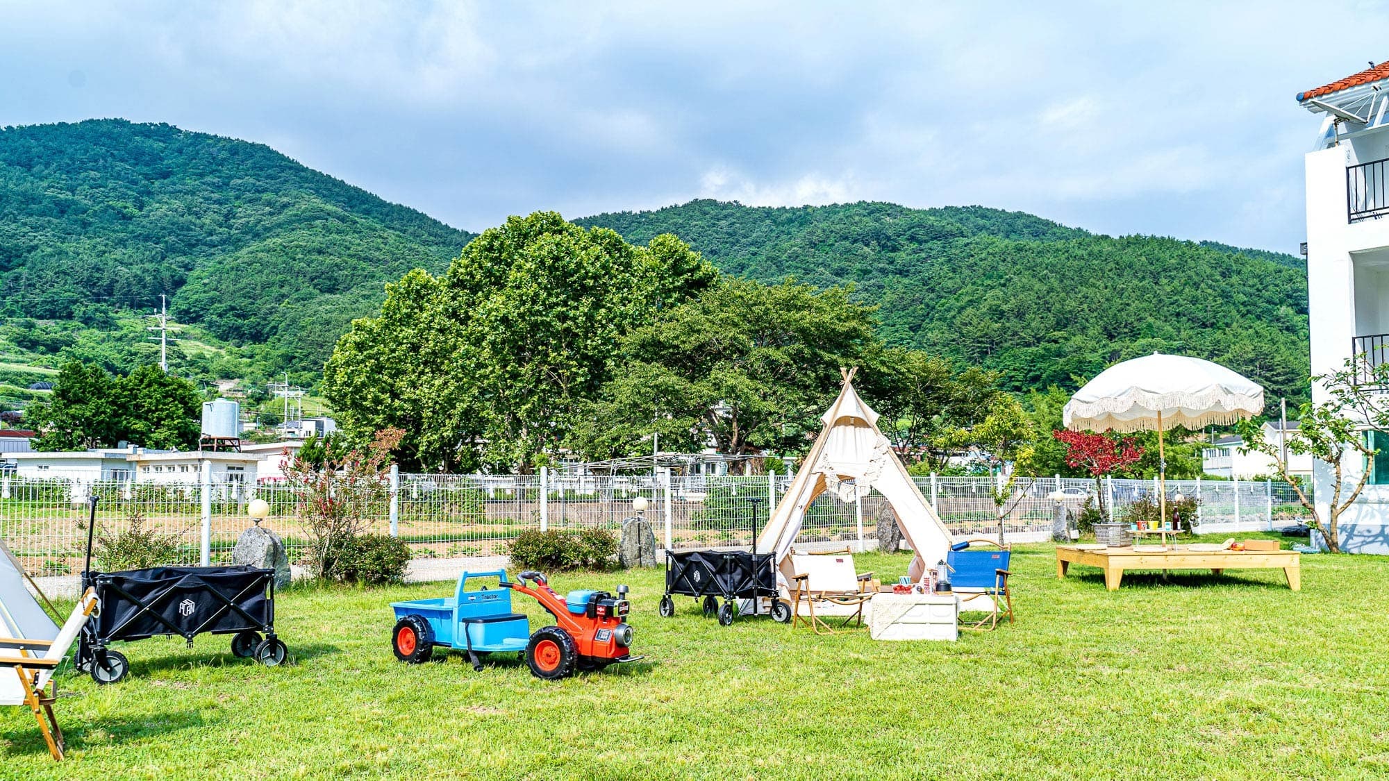 GLAMDOG Tongyeong gallery 3